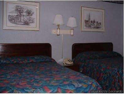 Motel Wagon Wheel 2*